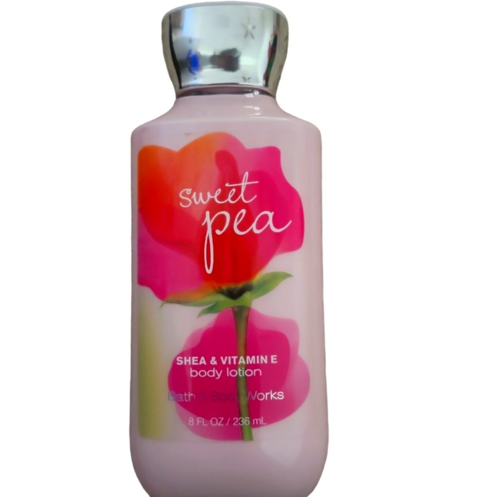 Bath & Body Works sweet pea body lotion